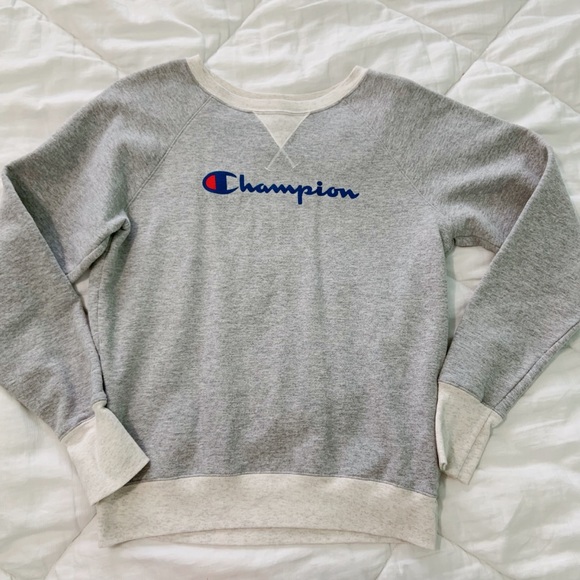 Champion Tops - Champion Crewneck Sweatshirt Small